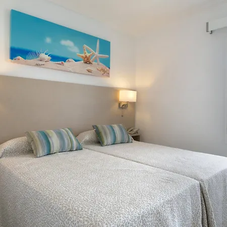 Hotel Oasis The Colletion